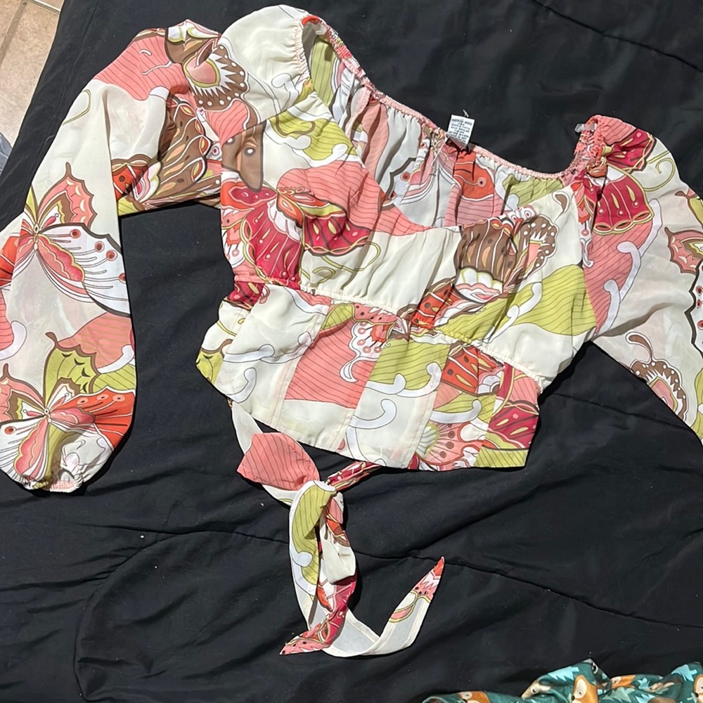 women crop shirt large